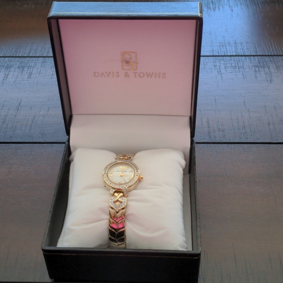 Davis and Towne Watch - Picture 6 of 7